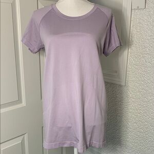 Lulumon Swiftly Tech Short-Sleeve Shirt Hip Length Lavender Size 12
